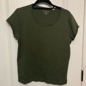 Chico’s Army Green short sleeve T-shirt Sz 2